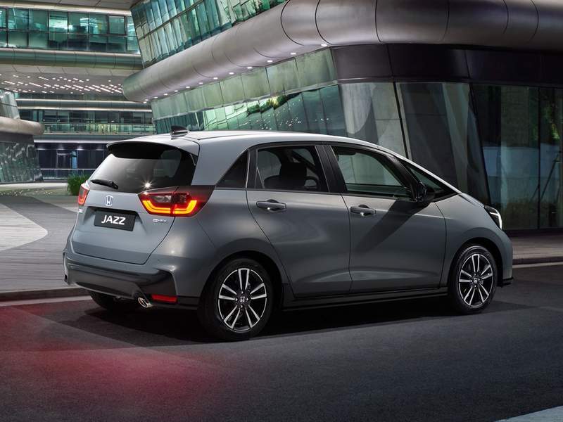 honda-jazz-back-view